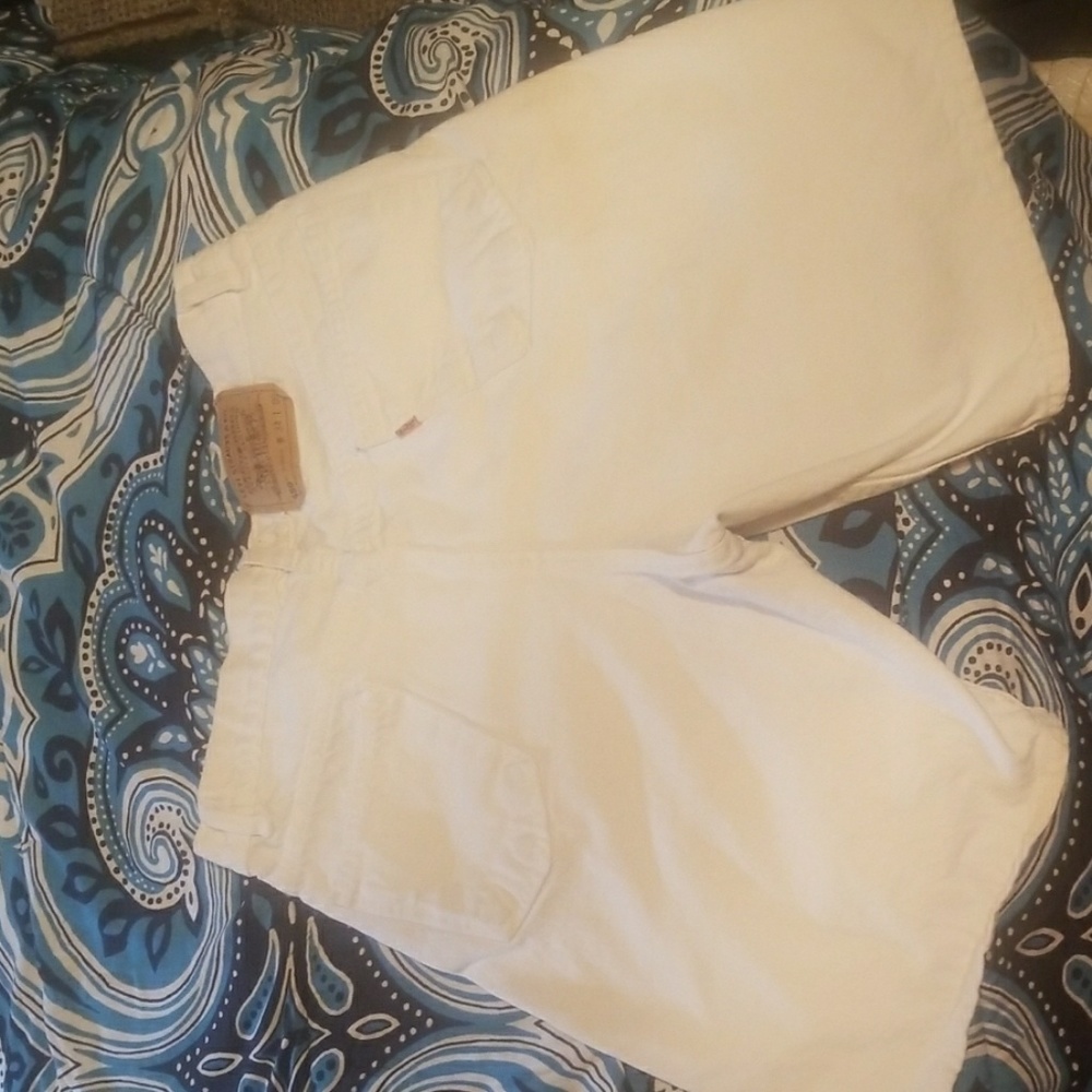 white levis shorts. 34 waist